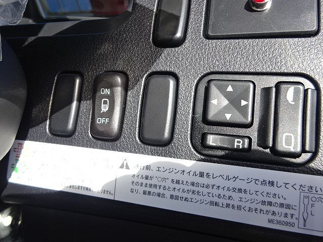 三菱ふそう ファイター 増トン 平ボディ（クレーン付） 2KG-FK62FY(55372) 26枚目