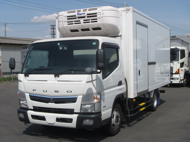 三菱ふそう キャンター 小型 冷蔵冷凍バン TPG-FEB50(9695) 1枚目