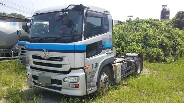 UDトラックス（日産） クオン 大型 トラクタ PKG-GK4XAD(3570) 1枚目