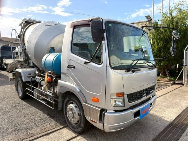 三菱ふそう ファイター 増トン ミキサー車 QKG-FK72FZ(109486) 2枚目