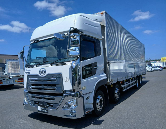 UDトラックス（日産） クオン 大型 ウィング 2PG-CG5CA(109276) 2枚目