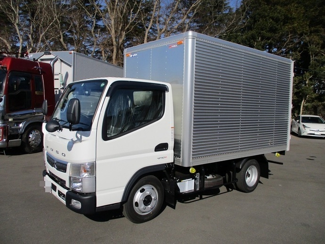 三菱ふそう キャンター 小型 バン 2RG-FBA20(9557) 1枚目