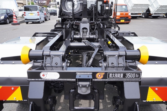 三菱ふそう ファイター 中型 コンテナ専用車 2KG-FK62F(111770) 18枚目