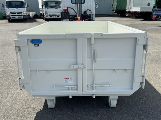 三菱ふそう キャンター 小型 コンテナ専用車 2RG-FBAV0(108896) 12枚目