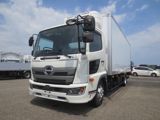 日野 レンジャー 中型 冷蔵冷凍バン 2KG-FC2ABG(109845) 3枚目