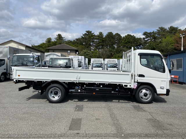 三菱ふそう キャンター 小型 平ボディ 2RG-FEAV0(107400) 5枚目