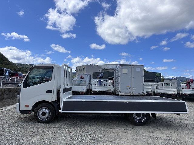 トヨタ ダイナ 小型 平ボディ 2RG-XZU712(111543) 11枚目