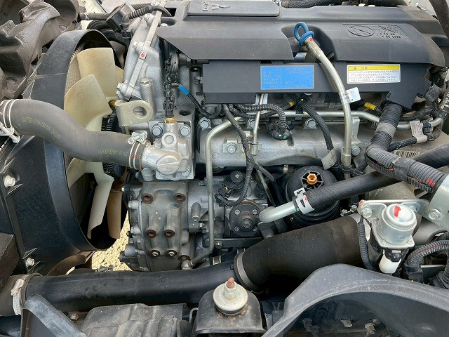 三菱ふそう キャンター 小型 バン TPG-FEA50(105897) 41枚目