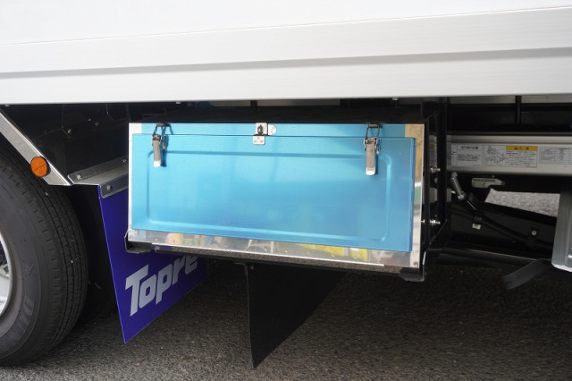 三菱ふそう ファイター 中型 冷蔵冷凍バン 2KG-FK65F(109025) 32枚目