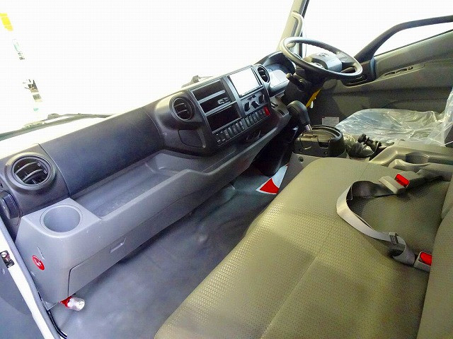 トヨタ トヨエース 小型 バン 2RG-XZU710(109720) 8枚目