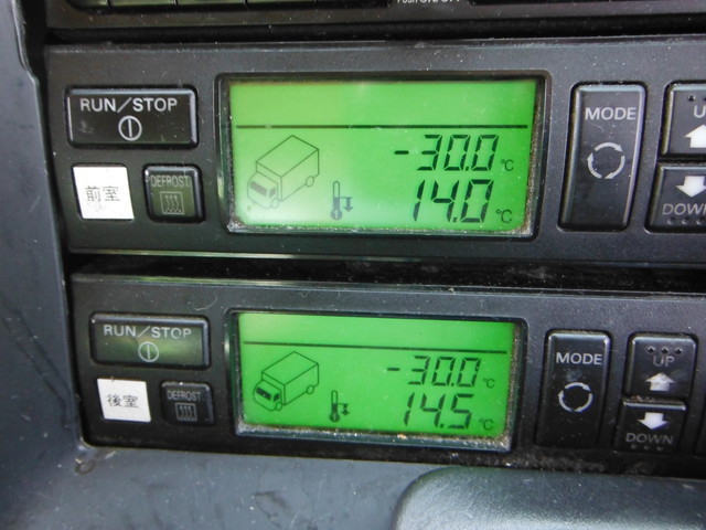 いすゞ ギガ 大型 冷蔵冷凍バン PKG-CYJ77W8(1751) 25枚目