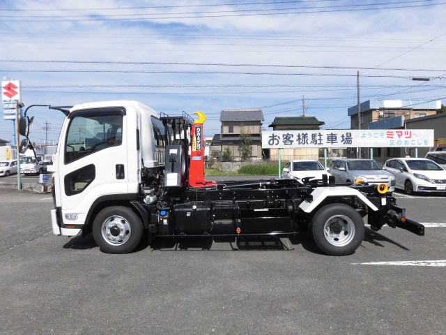 いすゞ フォワード 中型 コンテナ専用車 2RG-FRR90S4(113381) 6枚目