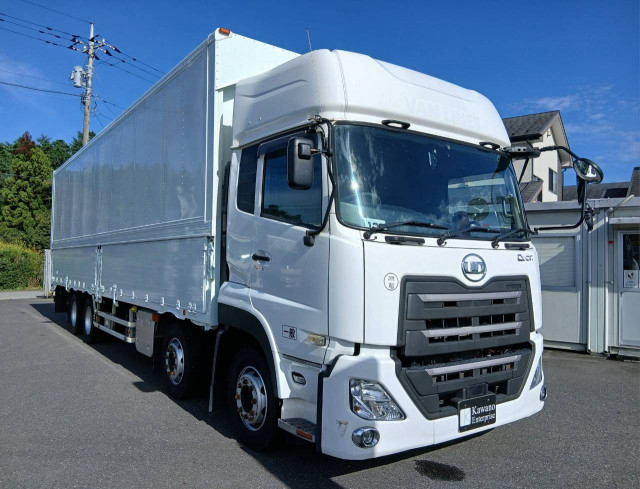 UDトラックス（日産） クオン 大型 ウィング 2PG-CG5CA(111908) 4枚目