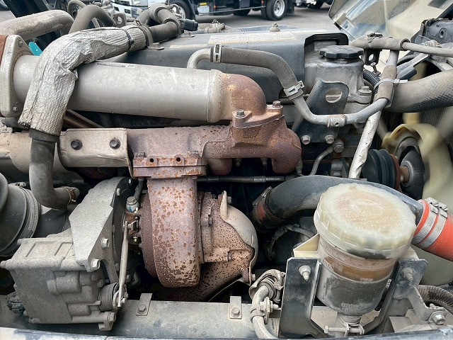 いすゞ フォワード 増トン ミキサー車 QDG-FVZ34U2(105909) 41枚目