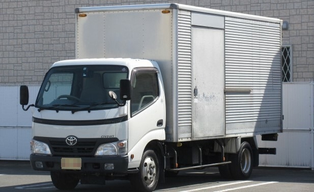 トヨタ ダイナ 小型 バン BDG-XZU348(9224) 1枚目