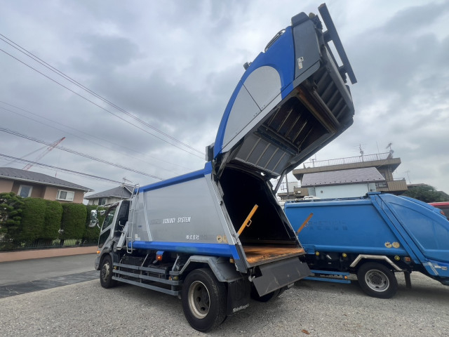 三菱ふそう ファイター 増トン 塵芥車（プレス式） QKG-FK72FZ(110599) 14枚目