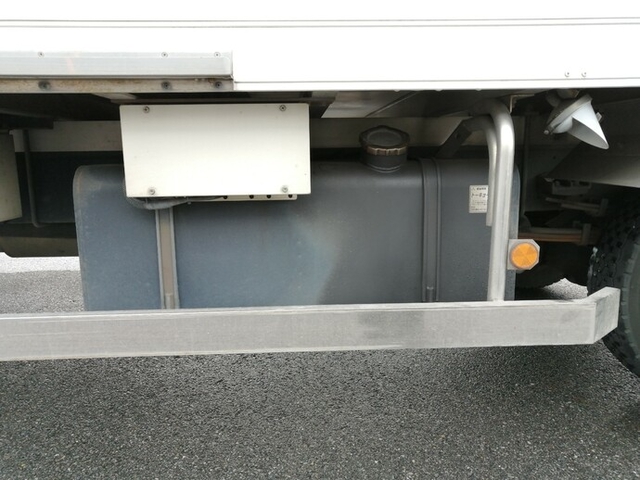 UDトラックス（日産） コンドル 中型 冷蔵冷凍バン PB-MK36A(5519) 45枚目