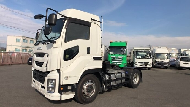 いすゞ ギガ 大型 トラクタ QKG-EXD52BD(37351) 4枚目