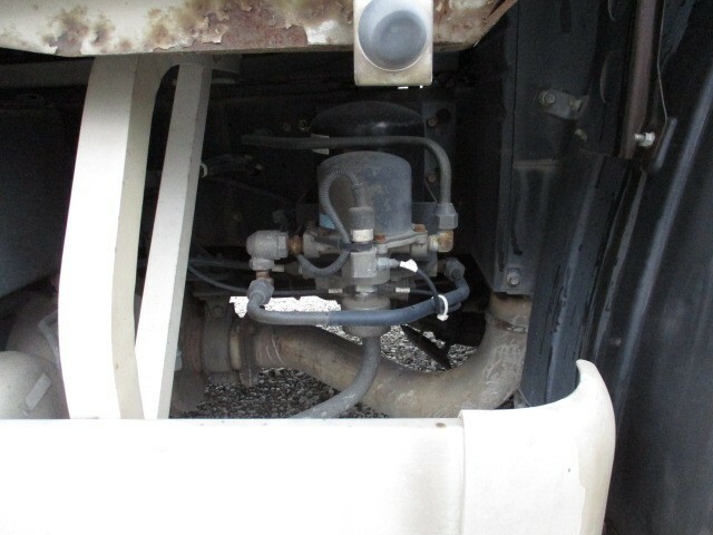 UDトラックス（日産） クオン 大型 ウィング PKG-CD4ZA(8857) 14枚目
