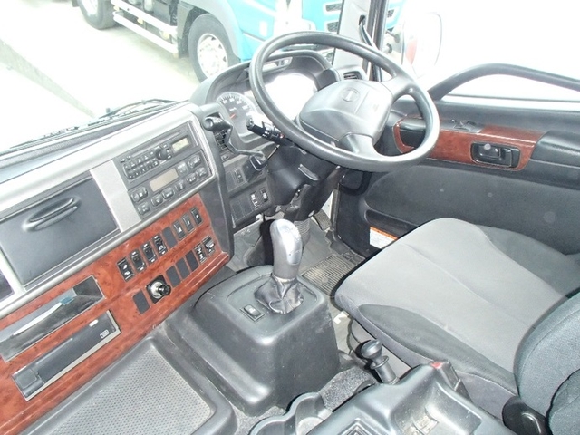 日野 プロフィア 大型 トラクタ QDG-SS1EKAA(47233) 5枚目