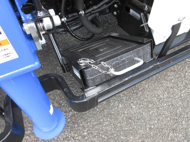 三菱ふそう キャンター 小型 平ボディ（クレーン付） 2RG-FEAV0(102380) 34枚目