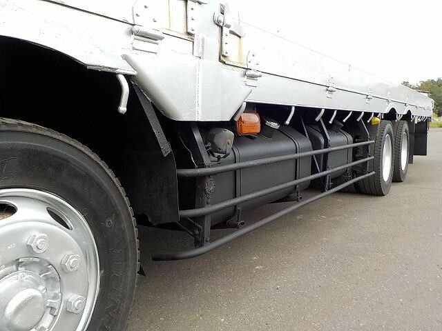 いすゞ ギガ 大型 平ボディ PJ-CYJ51W6(8495) 21枚目