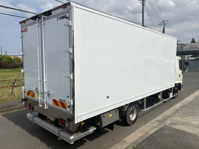 日野 レンジャー 中型 冷蔵冷凍バン 2KG-FD2ABG(104283) 3枚目