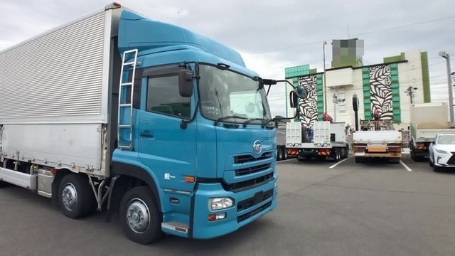 UDトラックス（日産） クオン 大型 ウィング QKG-CG5ZA(37354) 36枚目