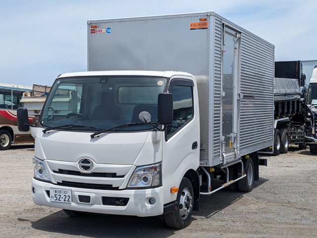 日野 デュトロ 小型 バン 2RG-XZU712M(109100) 1枚目