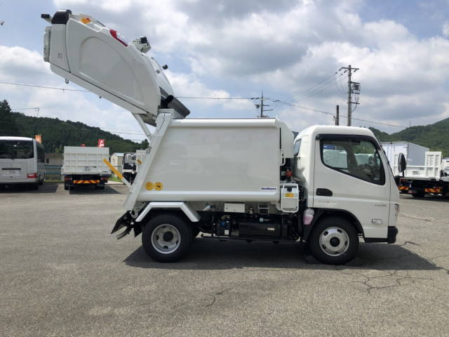 三菱ふそう キャンター 小型 塵芥車（プレス式） 2RG-FEAV0(108252) 7枚目
