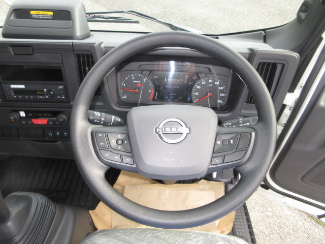 日産自動車 アトラス 小型 平ボディ 2WG-APS88AC(112386) 14枚目