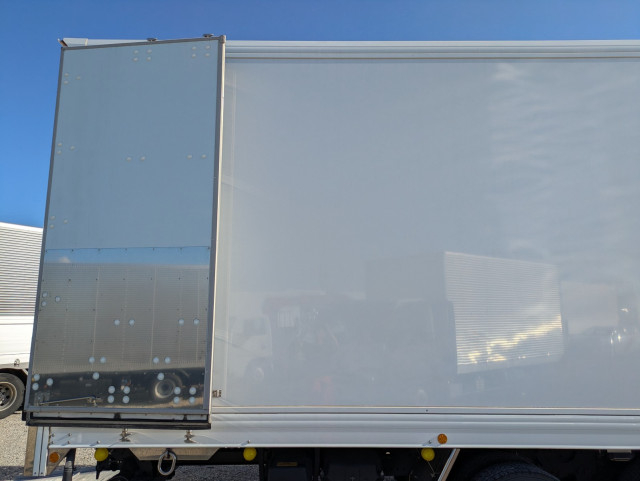 日野 プロフィア 大型 冷蔵冷凍バン 2DG-FW1AHC(113485) 37枚目