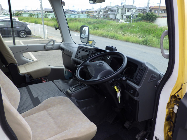 トヨタ コースター 中型 バス SKG-XZB60(110603) 7枚目
