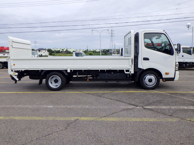 トヨタ トヨエース 小型 平ボディ TPG-XZC710(111516) 5枚目