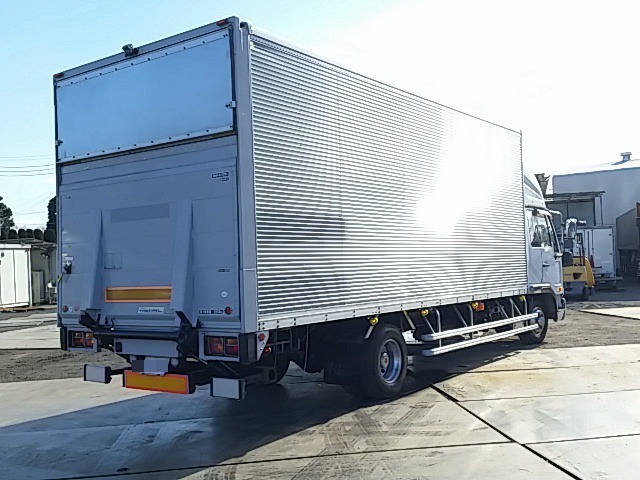 UDトラックス（日産） コンドル 中型 バン PB-MK36A(8080) 4枚目