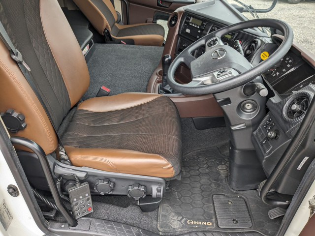 日野 プロフィア 大型 冷蔵冷凍バン 2DG-FW1AHC(107467) 28枚目