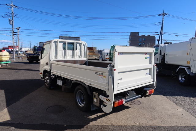 トヨタ トヨエース 小型 平ボディ TKG-XZC605(108245) 5枚目