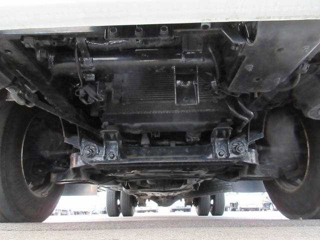 三菱ふそう キャンター 小型 バン KK-FE70CB(6658) 16枚目
