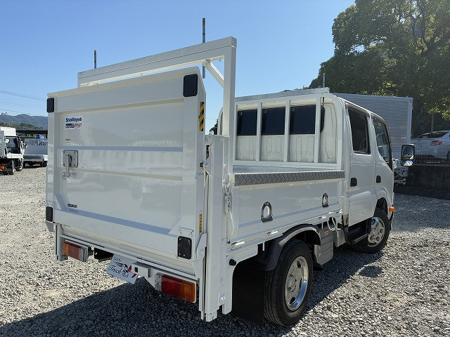 トヨタ ダイナ 小型 Wキャブ 2RG-XZU605(110239) 8枚目