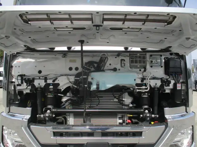 日産自動車 クオン 大型 トラクタ 2RG-GK5DAB(108643) 49枚目