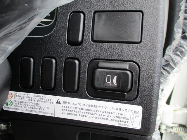 三菱ふそう ファイター 中型 平ボディ 2KG-FK62F(9629) 16枚目