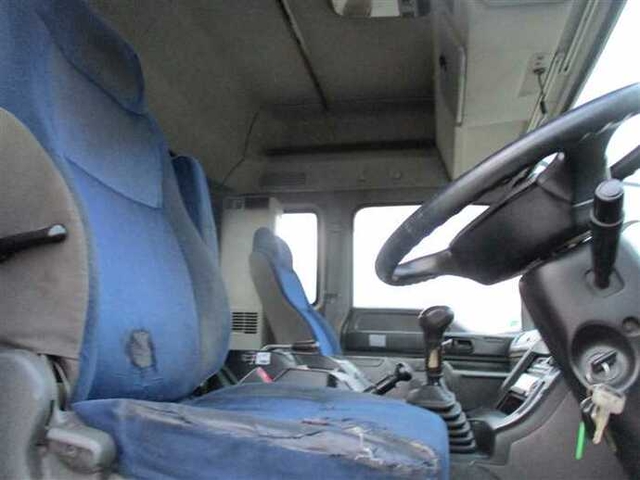 いすゞ ギガ 大型 トラクタ PDG-EXZ52J8(37804) 11枚目