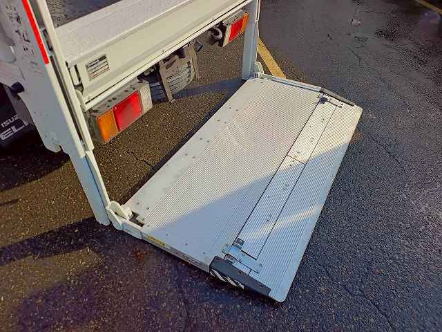 Isuzu elf Small Double cab TPG-NHS85A(97143) 19枚目