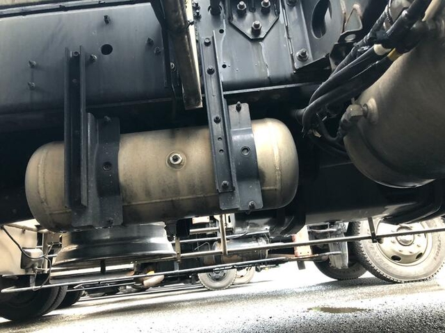 いすゞ ギガ 大型 タンクローリー LKG-CYL77AM(6419) 21枚目