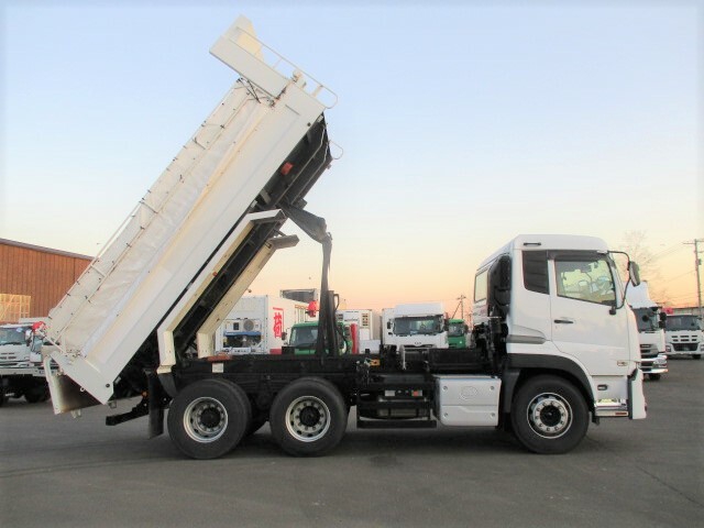 Nissan UD quon Large Soil dump 2PG-CW5AL(36694) 41枚目