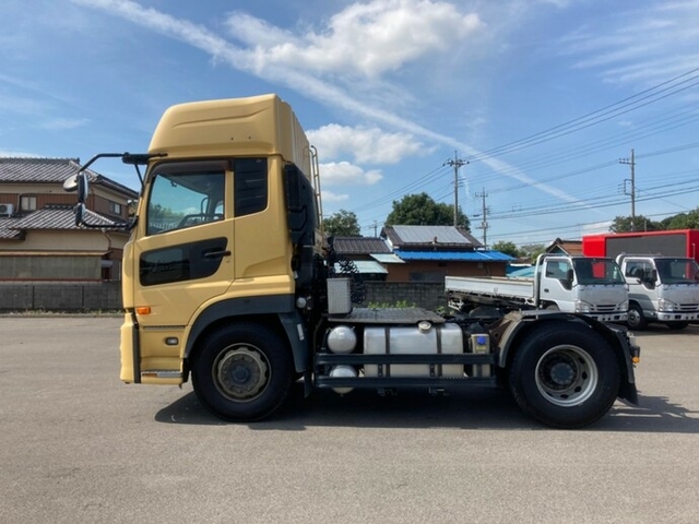 UDトラックス（日産） クオン 大型 トラクタ LKG-GK5XAB(7407) 6枚目