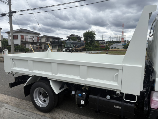 三菱ふそう キャンター 小型 土砂ダンプ 2RG-FBA60(106265) 6枚目