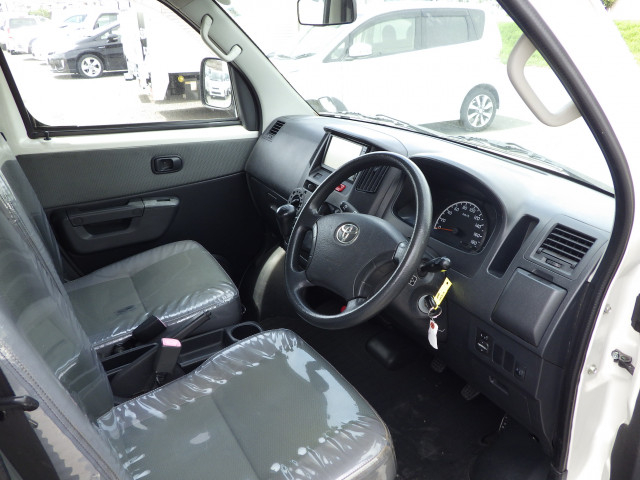 トヨタ ライトエース 小型 平ボディ DBF-S402U(110662) 6枚目