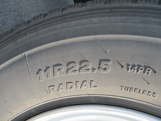 UDトラックス（日産） クオン 大型 冷蔵冷凍バン PKG-CD4ZA(6797) 34枚目