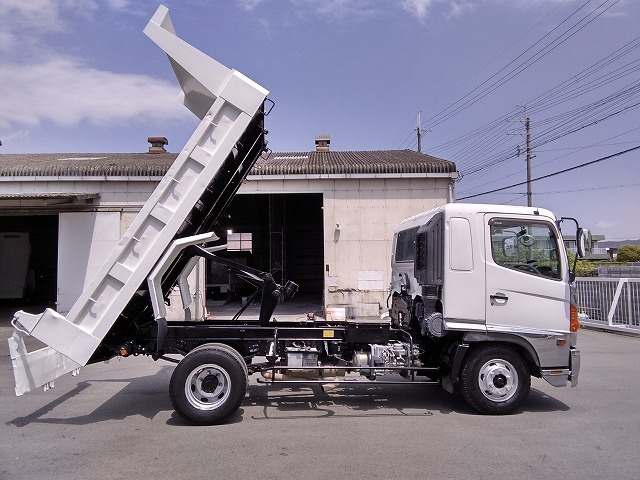 日野 レンジャー 中型 土砂ダンプ ADG-FD7JDWA(9652) 4枚目